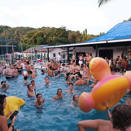 2 Rocks Boutique Hostel 반 타이 외부 사진